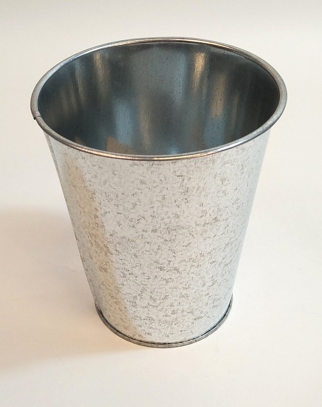 Vase en zinc 17 cm