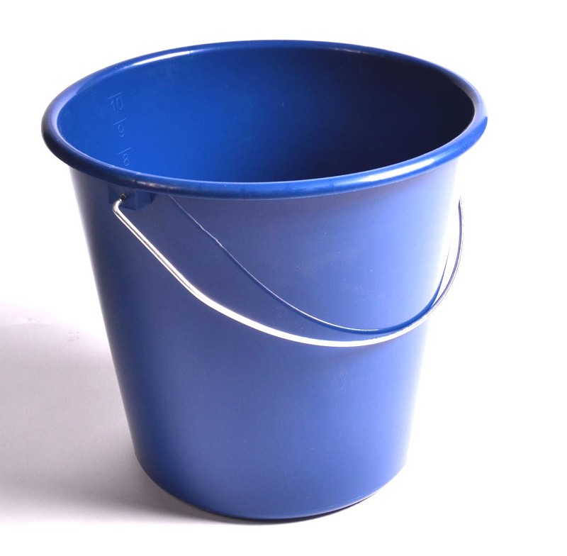 Seau 10 litres en plastique bleu