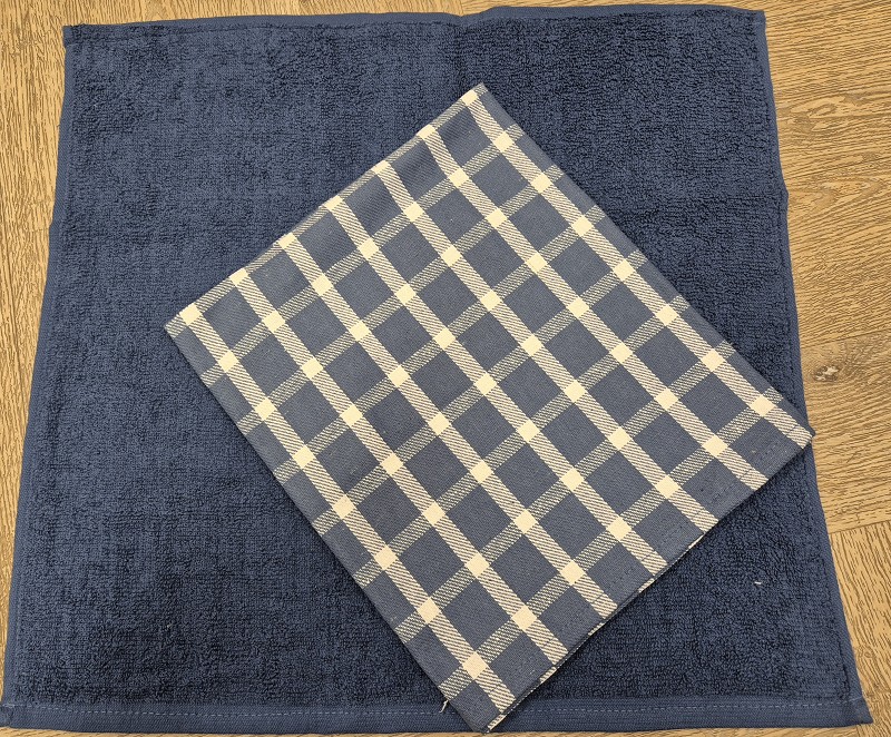 Serviette 50x50cm et torchon 65x65cm 100% coton