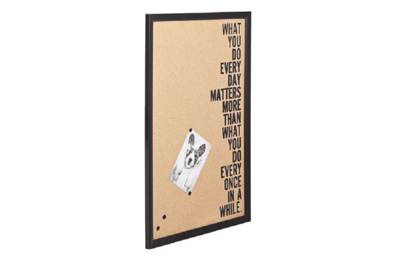 Tableau d'affichage 58x39x2cm incluant 5 punaises